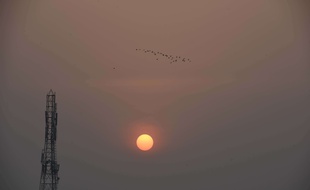 Un ciel pollué (illustration).