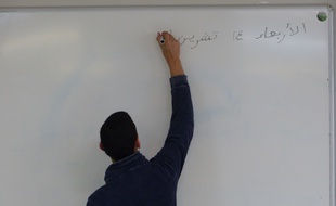 Un élève en cours d'arabe au lycée Henri IV le 14/11/2018.