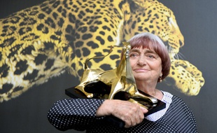 La réalisatrice Agnès Varda a reçu un Léopard d'honneur pour l'ensemble de son oeuvre au festival du film de Locarno, le 10 août 2014.