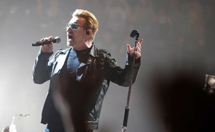 Bono et le groupe U2 en concert à Bercy le dimanche 6 décembre 2015