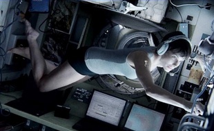 Sandra Bullock dans Gravity.