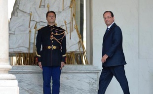 Une moitié des Français (50%) considère que la politique économique menée par François Hollande n'est "pas assez favorable aux entreprises" tandis que 19% estiment qu'elle leur est "trop favorable", selon un sondage BVA pour BFM, Challenges et Axys Consultants publié jeudi.