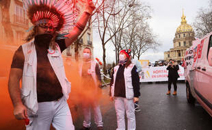 Manifestation des salariés de l'hôpital public le 4 décembre 2021 à Paris