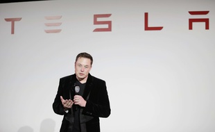 Elon Musk, le PDG de Tesla. L'Alsace le drague dans l'espoir de voir une usine de cette marque de voitures électriques de luxe s'installer dans la région.