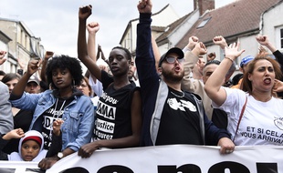 Des manifestants demandent justice après la mort d'Adama Traoré en juillet 2016.