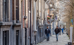 Illustration de la rue Hernri Bergé dans Schaerbeek, quartier de Bruxelles en Belgique.