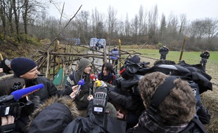 Lundi, des anti-barrage,sur le site de Sivens.