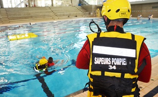 La prévention des noyades, à la piscine Antigone de Montpellier.
