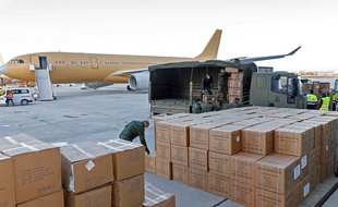 Un million de masques sont arrivés à Toulouse ce samedi.