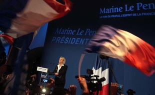 Marine Le Pen à la salle Equinoxe à Paris, après l'annonce des résultats du premier tour, le 22 avril 2012.