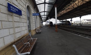 Bergerac Le Corps D Un Nouveau Ne Retrouve Dans Les Toilettes De La Gare