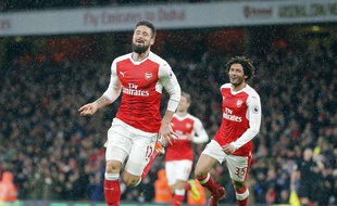 Il reste 364 jours à Messi, Ronaldo, etc. pour tenter de mettre un plus beau but que celui d'Olivier Giroud avec Arsenal contre Crystal Palace, ce 1er janvier 2017.