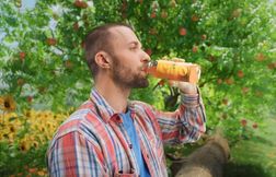 Hors de YouTube, Squeezie est-il un mauvais entrepreneur ?