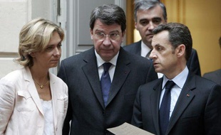 Nicolas Sarkozy avec Valérie Pécresse et Xavier Darcos, le 2 juin 2008 au Palais de l'Elysée à Paris.