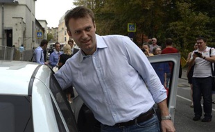 Alexeï Navalny à la sortie du tribunal le 14 août 2014 à Moscou