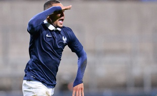 Layvin Kurzawa chambre les Suédois le 14 octobre 2014.