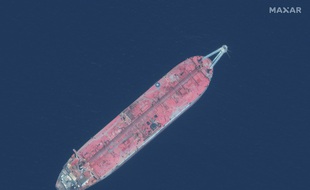 Une image satellite de juillet 2020 du pétrolier abandonné au large du Yémen.
