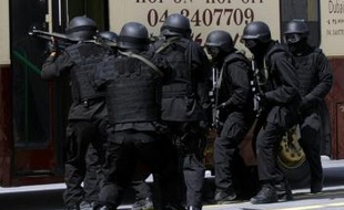 La police anti-terroriste de Dubai, le 5 avril 2009