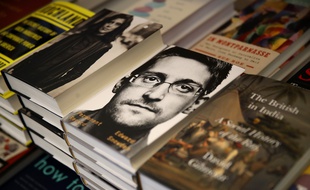 L'autobiographie d'Edward Snowden est disponible dans une vingtaine de pays depuis la mi-septembre 2019 (aux éditions du Seuil en France).
