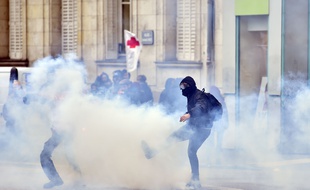 La fin de la manifestation a dégénéré à Nantes / AFP / LOIC VENANCE