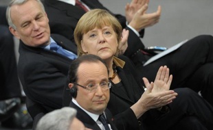 Le parti conservateur d'Angela Merkel a répliqué de manière cinglante lundi aux récentes critiques des socialistes français à l'égard de la politique de la chancelière allemande, accusant le gouvernement en France d'essayer d'occulter les problèmes de ce pays.