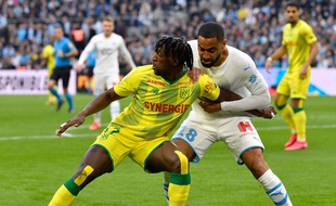 Kader Bamba face à Jordan Amavi.