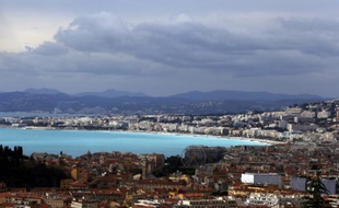 Vue générale de la ville de Nice, dans le sud de la France, le 29 février 2016