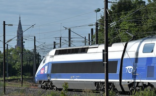 Un train TGV arrivant à Strasbourg en juillet 2016.