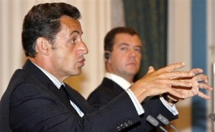 Le document proposé par M. Sarkozy a été modifié à la demande de Tbilissi qui juge "inacceptable" de discuter du statut des deux territoires.