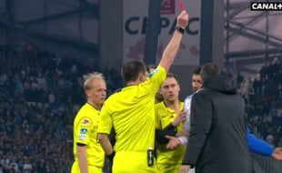 André Ayew a été expulsé après le coup de sifflet final lors d'OM-PSG, le 5 avril 2015.
