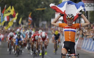 Le coureur néerlandais Mathieu Van der Poel, lors de sa victoire aux championnats du monde juniors, le 28 septembre 2013 à Florence.