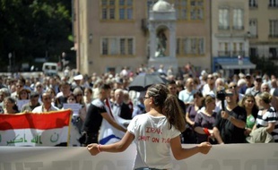 Manifestation à Lyon pour pour attirer l'attention des Français sur la situation des chrétiens d'Irak, le 26 juillet 2014