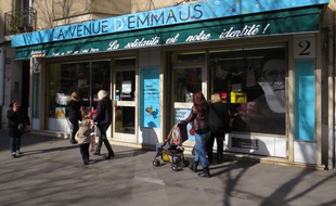 Marseille le 30 MARS 2016 LA nouvelle boutique Emmaüs