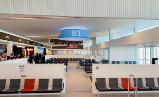 Les salles d'embarquement de la nouvelle jétée internationale de l'aéroport de Bordeaux.