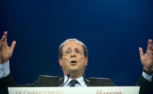 Le candidat socialiste à l'élection présidentielle, François Hollande, a regretté dimanche lors de son premier grand discours de campagne que les "promesses de régulation" du secteur financier soient "restées lettre morte", omettant une série de mesures contraignantes.