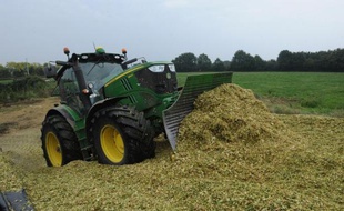 La loi d'avenir de l'agriculture vise à donner une orientation plus écologique à ce secteur.