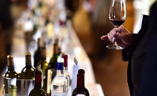 Séance de dégustation de vins (image d'illustration).