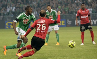 Kévin Téophile-Catherine et les Verts ont eu beau l'emporter (2-1) face à Guingamp, ils restent à la cinquième place.