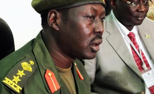 Le colonel Philip Aguer, porte-parole de l'armée sud-soudanaise, le 27 mars 2012 à Juba