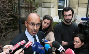 Les socialistes ouvrent leur congrès vendredi à Toulouse, le premier depuis l'arrivée de François Hollande à l'Elysée, avec le souci d'afficher leur unité et leur cohésion en cette période de fortes turbulences pour le gouvernement de Jean-Marc Ayrault.