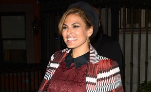 Eva Mendes à la Fashion Week de New York en septembre 2016