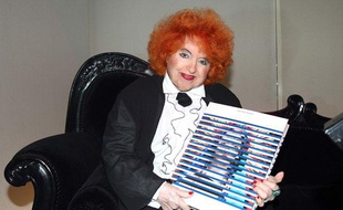 Yvette Horner le 19 octobre 2011 à Paris lors de la soirée consacrée à la sortie du livre de Jean-Paul Gaultier, «La planète mode Jean-Paul Gaultier».
