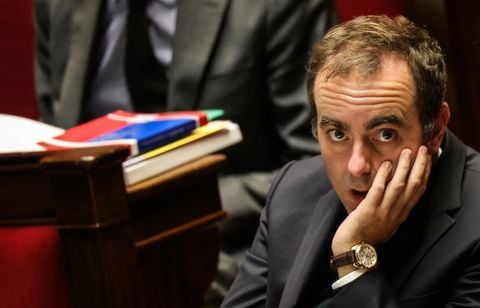 Lecornu cherche des « compromis » avec le PS mais sans « compromissions »...