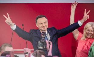 Le conservateur Andrzej Duda, photografié à Varsovie le 24 mai 2015, a remporté la présidentielle polonaise de dimanche avec 51,55% des voix