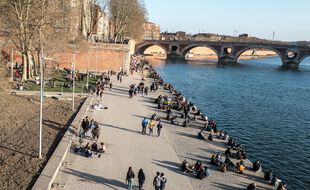 Les berges de la Garonne à Toulouse, le 27 février 2021.