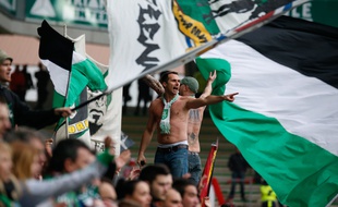 Les supporters stéphanois ont fait le choix de ne pas se rendre au Parc des Princes ce mercredi. FABRICE ELSNER/SIPA/