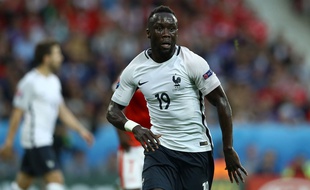Bacary Sagna lors de France-Suisse le 19 juin 2016.