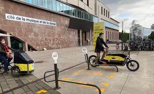 Prototypes d'arceaux à vélo cargo. Strasbourg le 12 octobre 2020.