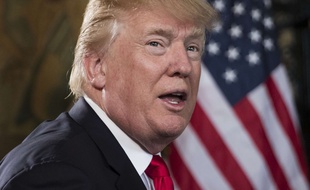 Le président américain Donald Trump a envoyé des avertissements à l'attention du pouvoir iranien via son compte Twitter le 31 décembre 2017.