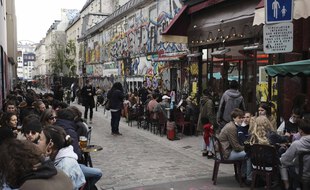 Des terrasses à Paris le 19 mai 2021.